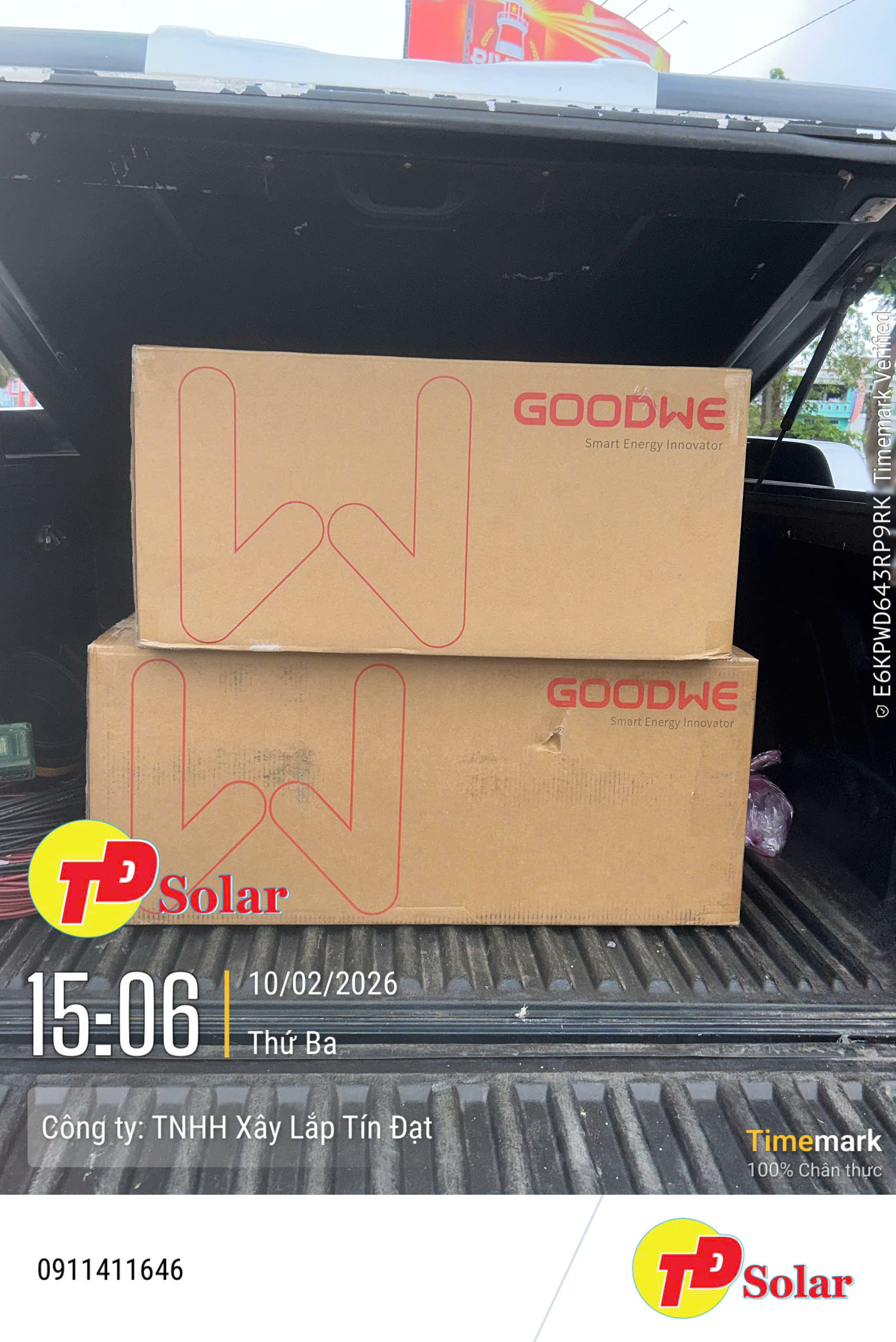 Thiết bị tại công trình điện mặt trời